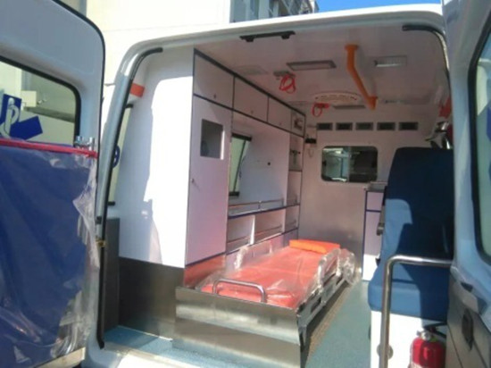 新全順監(jiān)護(hù)型救護(hù)車|福特新全順救護(hù)車|福特新全順短軸救護(hù)車 新全順監(jiān)護(hù)型救護(hù)車|福特新全順救護(hù)車|福特新全順短軸救護(hù)車